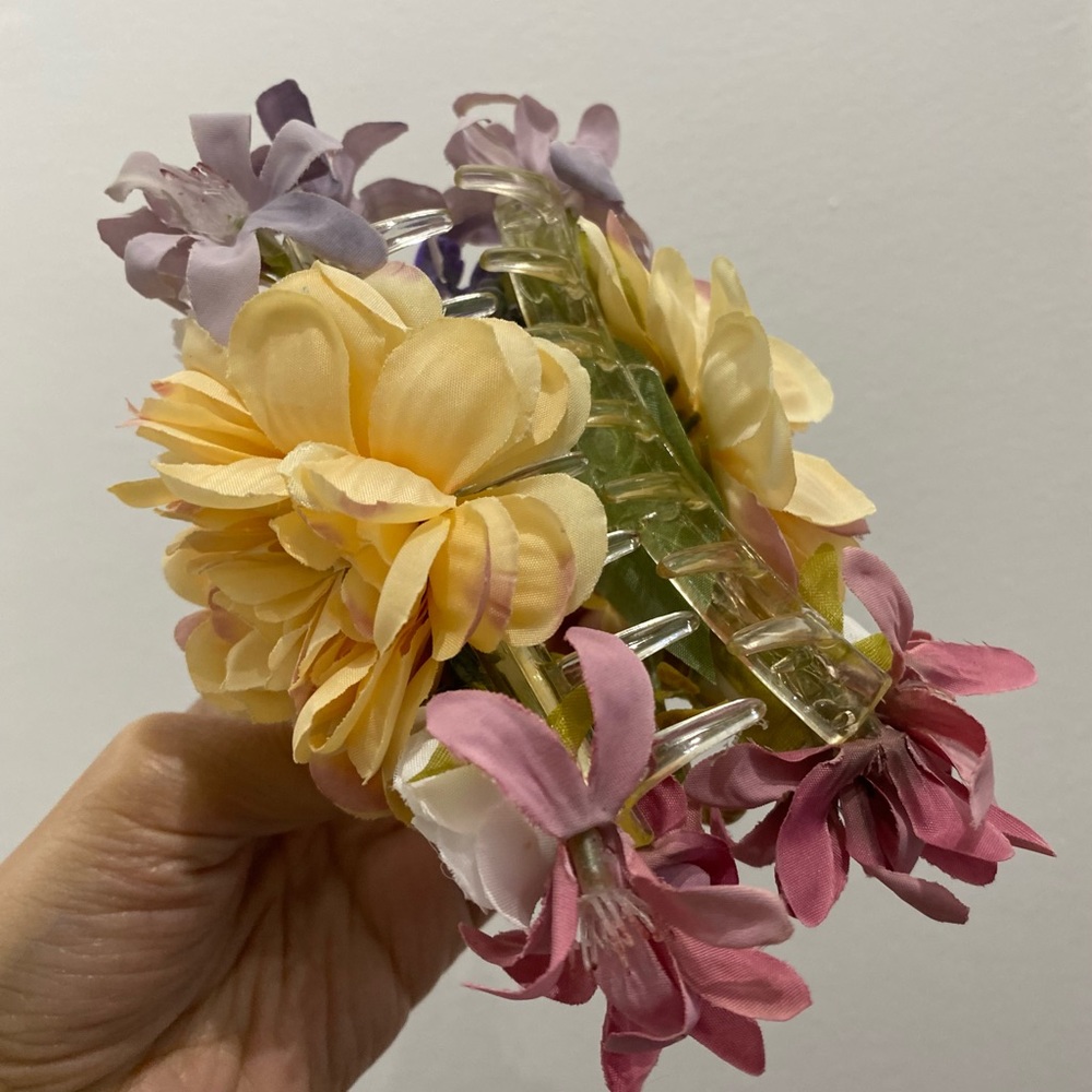 Pretty Colorful Large Hair Claw Clip Accessory